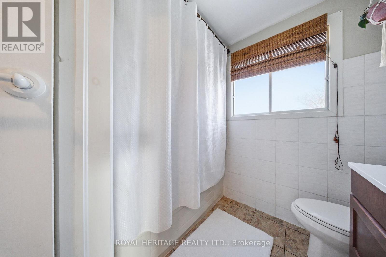 36 Forest Road, Ajax, Ontario  L1S 2N3 - Photo 24 - E12799848