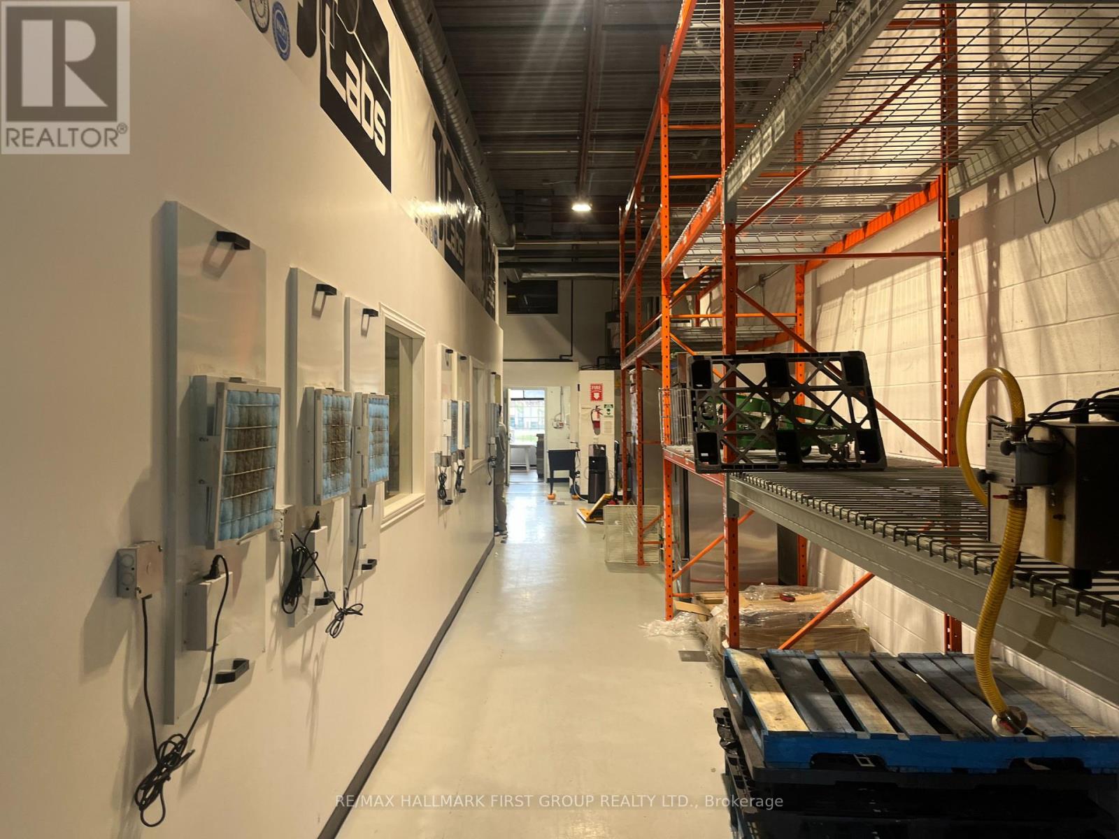 #11 - 1064 Salk Road, Pickering (Brock Industrial), Ontario  L1W 4B6 - Photo 2 - E12799850