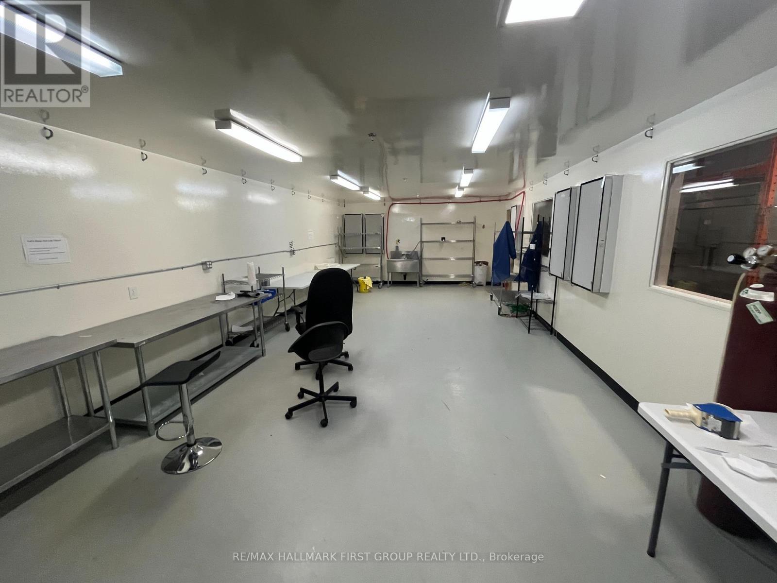 #11 - 1064 Salk Road, Pickering (Brock Industrial), Ontario  L1W 4B6 - Photo 4 - E12799850