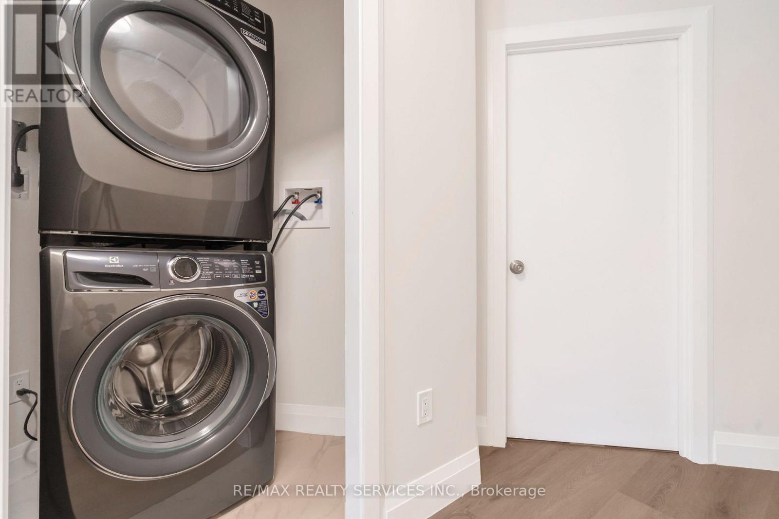 #7 - 30 Dean Park Road, Toronto, Ontario  M1B 3H1 - Photo 7 - E12799860