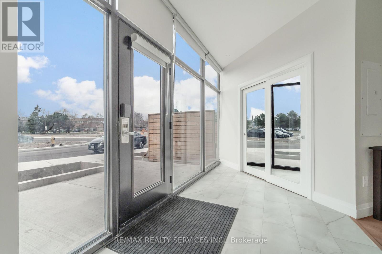 #9 - 30 Dean Park Road, Toronto, Ontario  M1B 3H1 - Photo 3 - E12799872