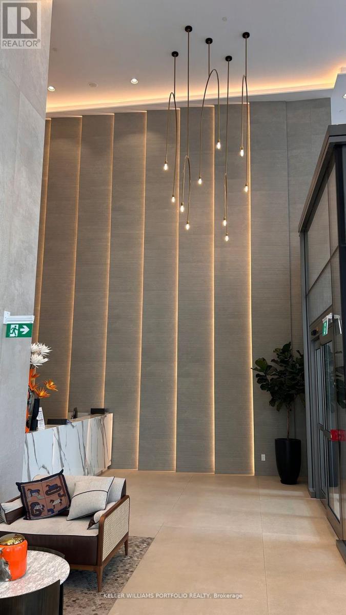 5001 - 1000 Portage Parkway, Vaughan, Ontario  L4K 0L1 - Photo 2 - N12799826