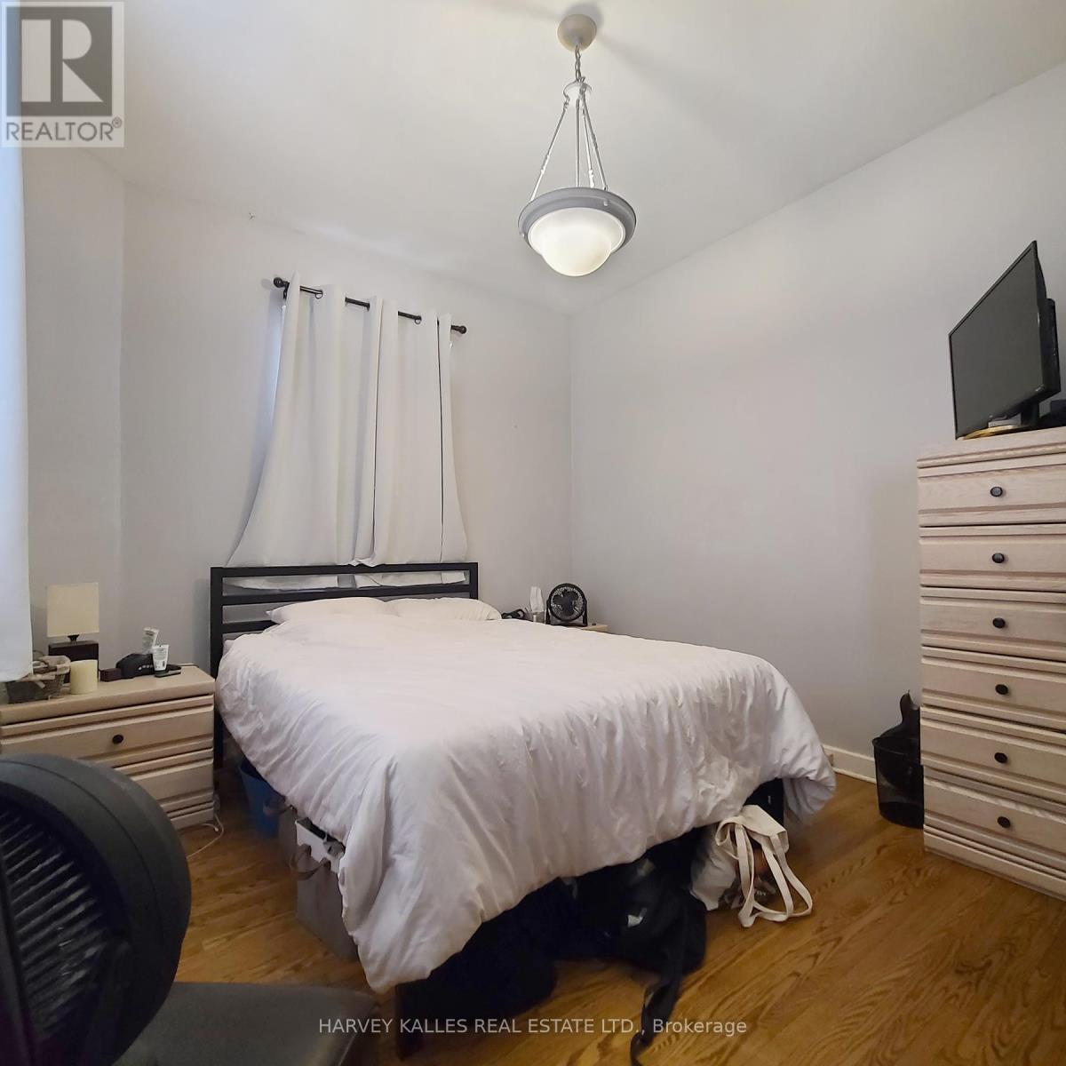 Main - 327 Howland Avenue, Toronto, Ontario  M5R 3C1 - Photo 6 - C12799758