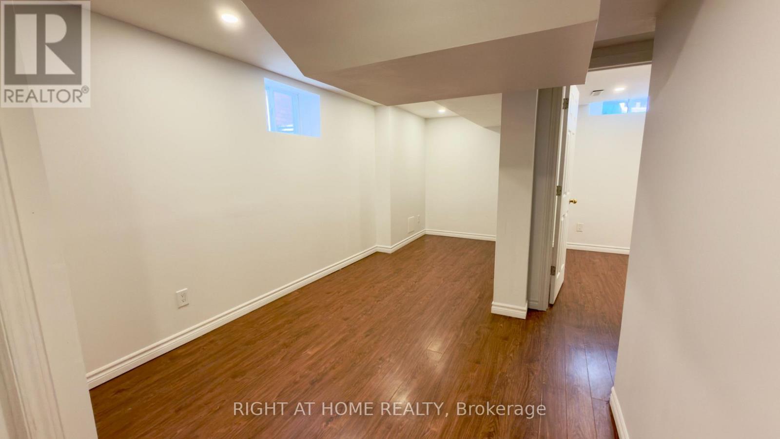 3801 Forest Bluff Crescent, Mississauga, Ontario  L5N 7T8 - Photo 37 - W12796446