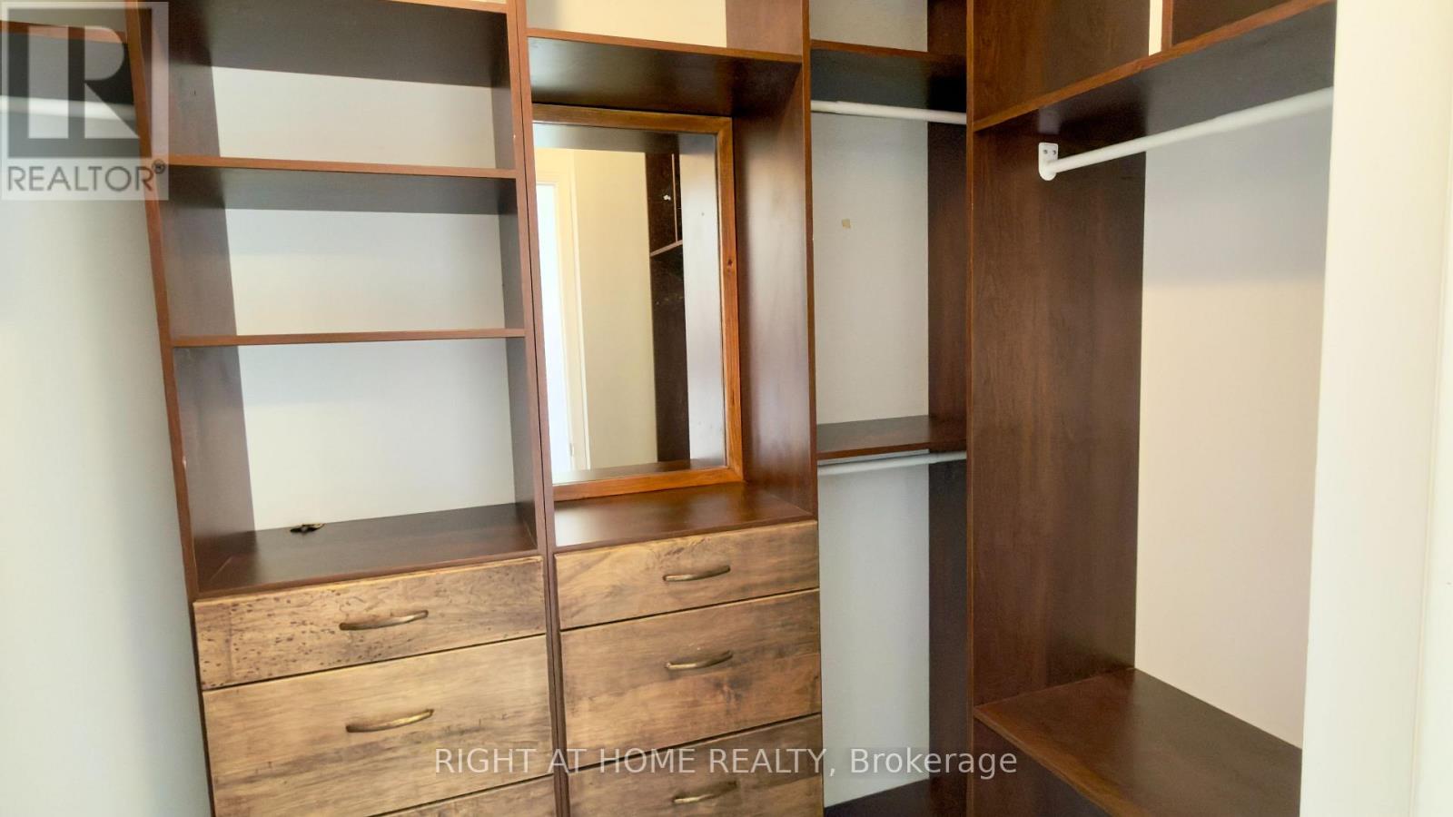 3801 Forest Bluff Crescent, Mississauga, Ontario  L5N 7T8 - Photo 26 - W12796446