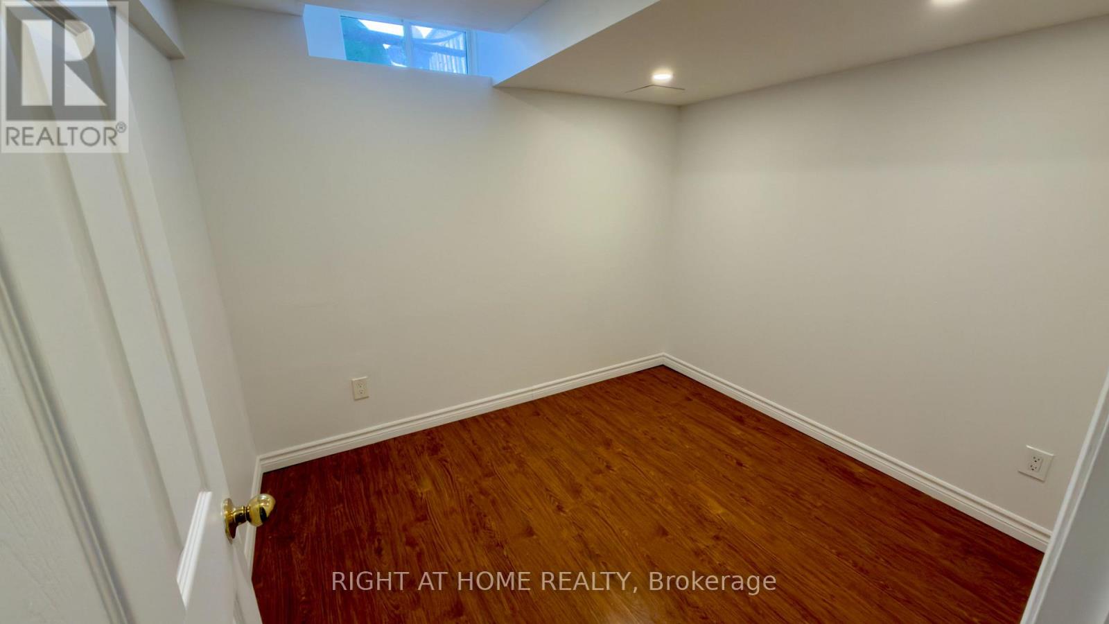 3801 Forest Bluff Crescent, Mississauga, Ontario  L5N 7T8 - Photo 34 - W12796446