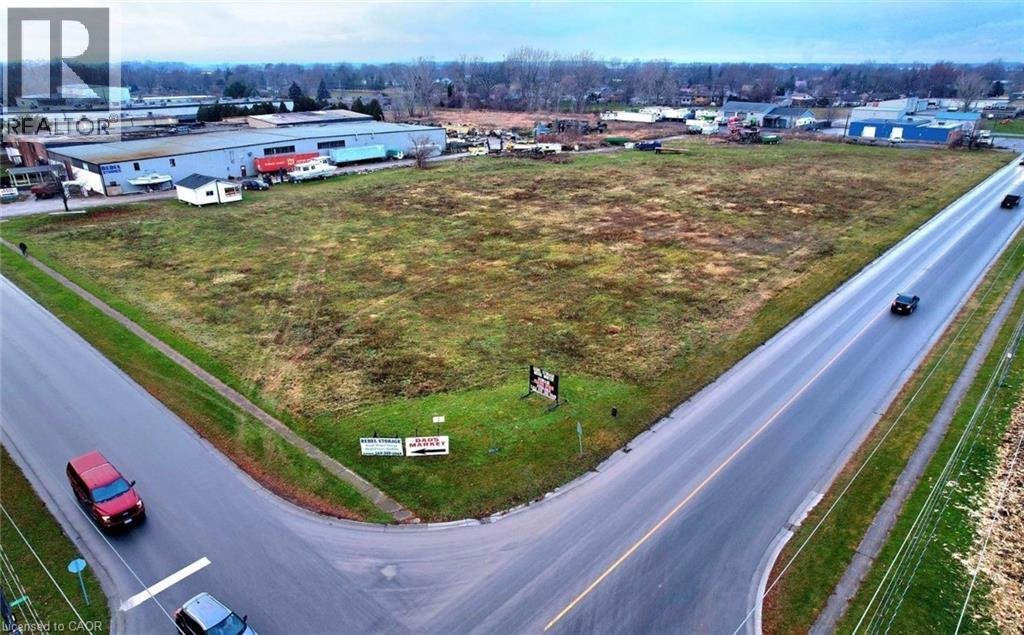 50 Garnet Street, Wallaceburg, Ontario  N8A 4L8 - Photo 1 - 40806062