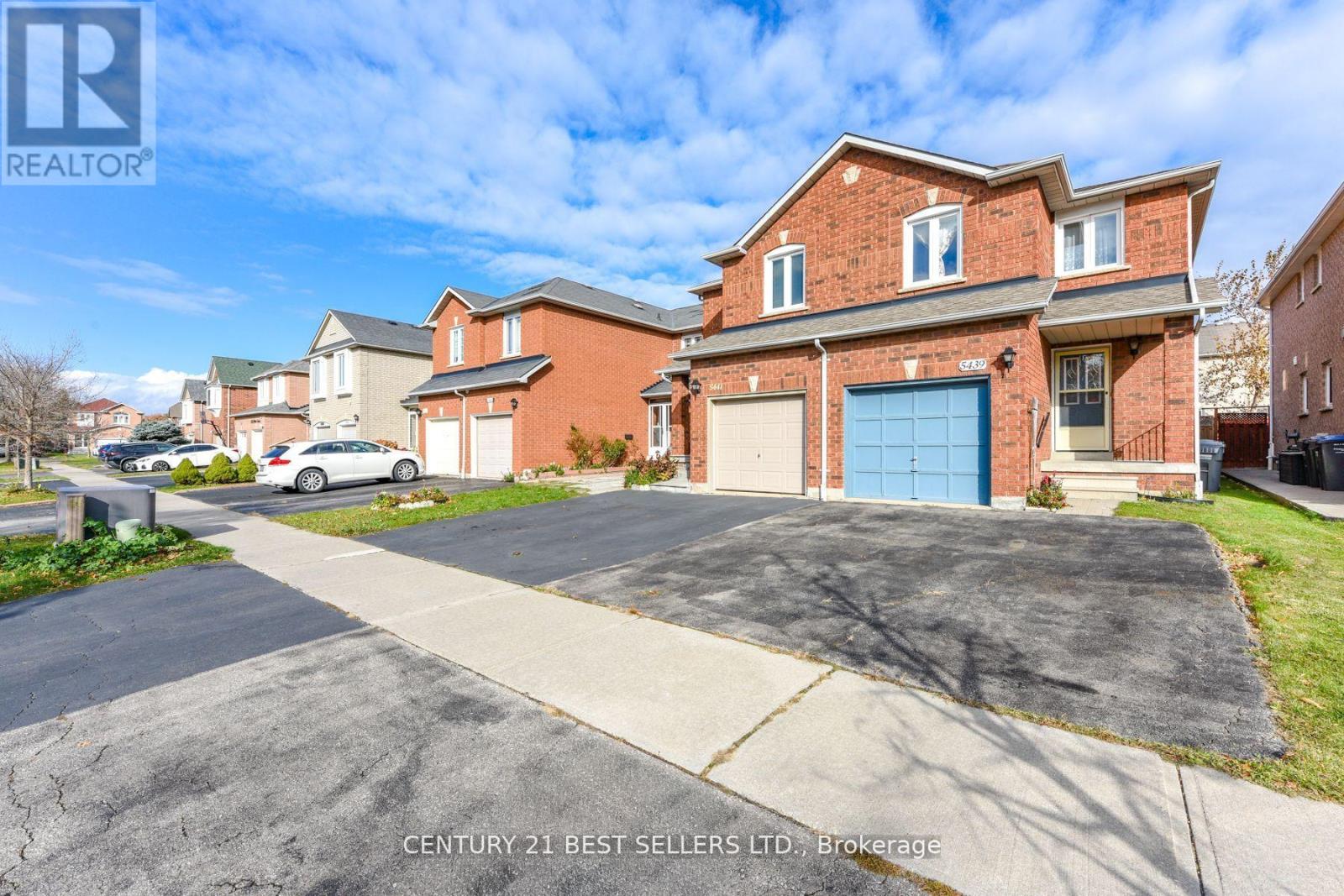 5439 Antrex Crescent, Mississauga, Ontario  L4Z 3T7 - Photo 3 - W12799844