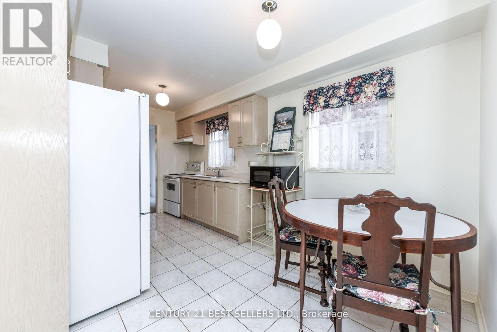 5439 Antrex Crescent, Mississauga, Ontario  L4Z 3T7 - Photo 7 - W12799844