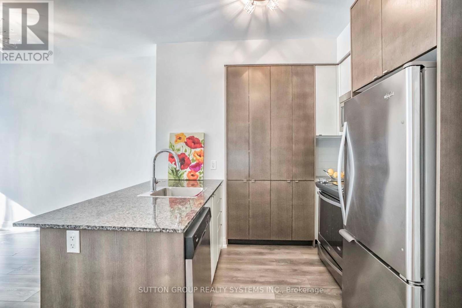 112 - 9 Valhalla Inn Road, Toronto, Ontario  M9B 1S9 - Photo 12 - W12799854