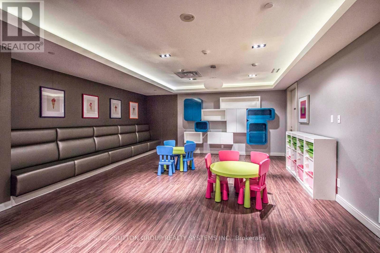 112 - 9 Valhalla Inn Road, Toronto, Ontario  M9B 1S9 - Photo 31 - W12799854