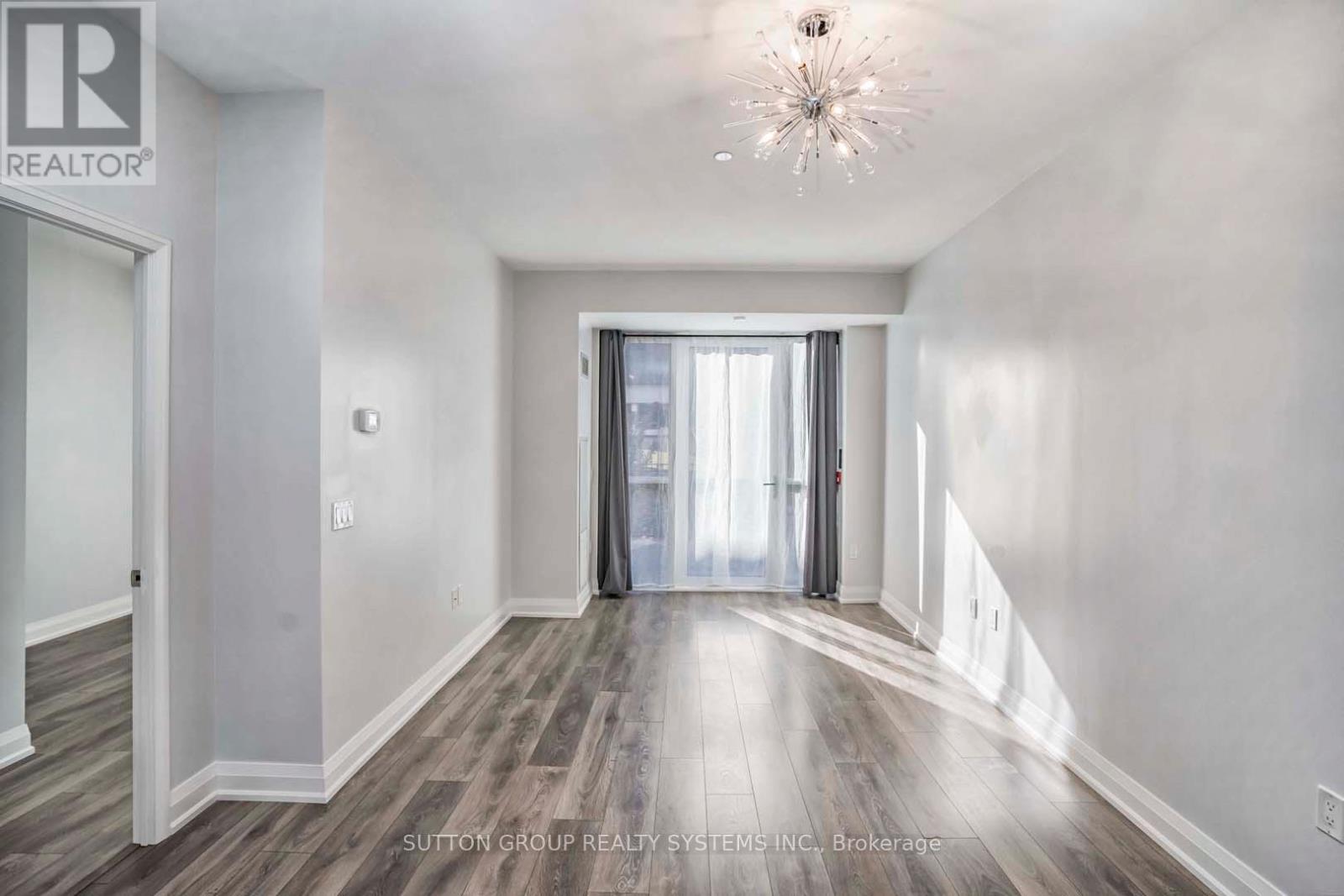 112 - 9 Valhalla Inn Road, Toronto, Ontario  M9B 1S9 - Photo 6 - W12799854