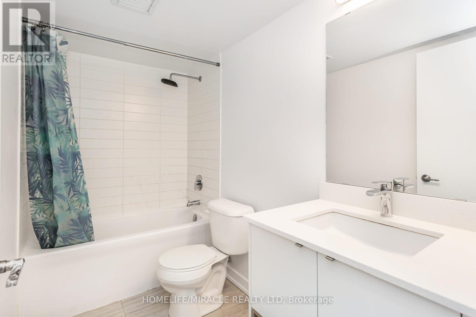 203 - 1137 Cooke Boulevard, Burlington, Ontario L7T 0C3 - Photo 11 - W12799864