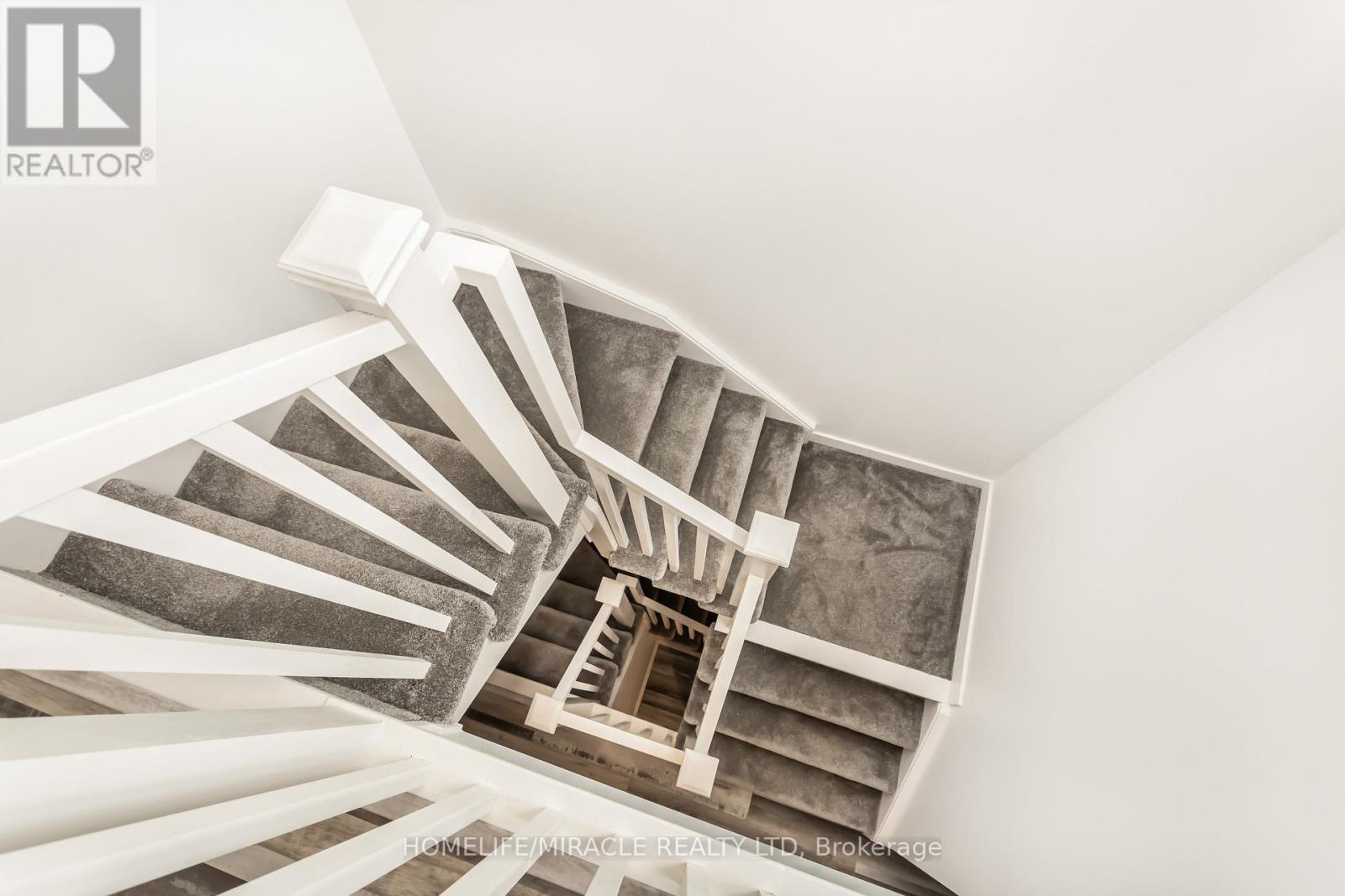 203 - 1137 Cooke Boulevard, Burlington, Ontario L7T 0C3 - Photo 14 - W12799864