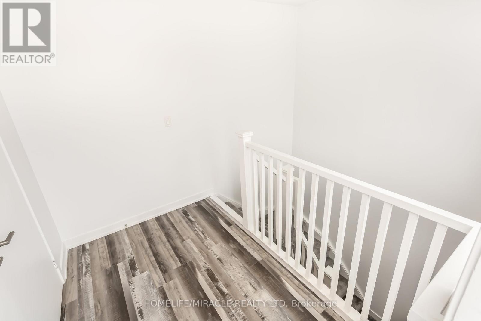 203 - 1137 Cooke Boulevard, Burlington, Ontario L7T 0C3 - Photo 15 - W12799864