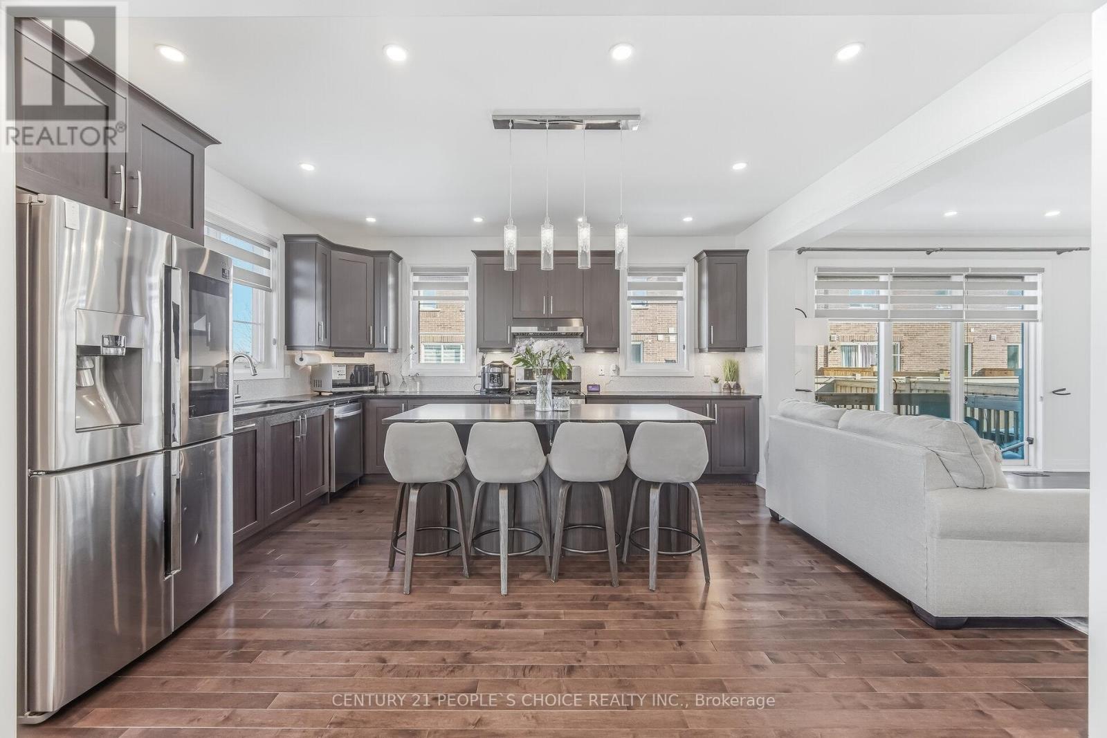 Upper - 744 Kennedy Circle W, Milton, Ontario  L9E 1R9 - Photo 15 - W12799874