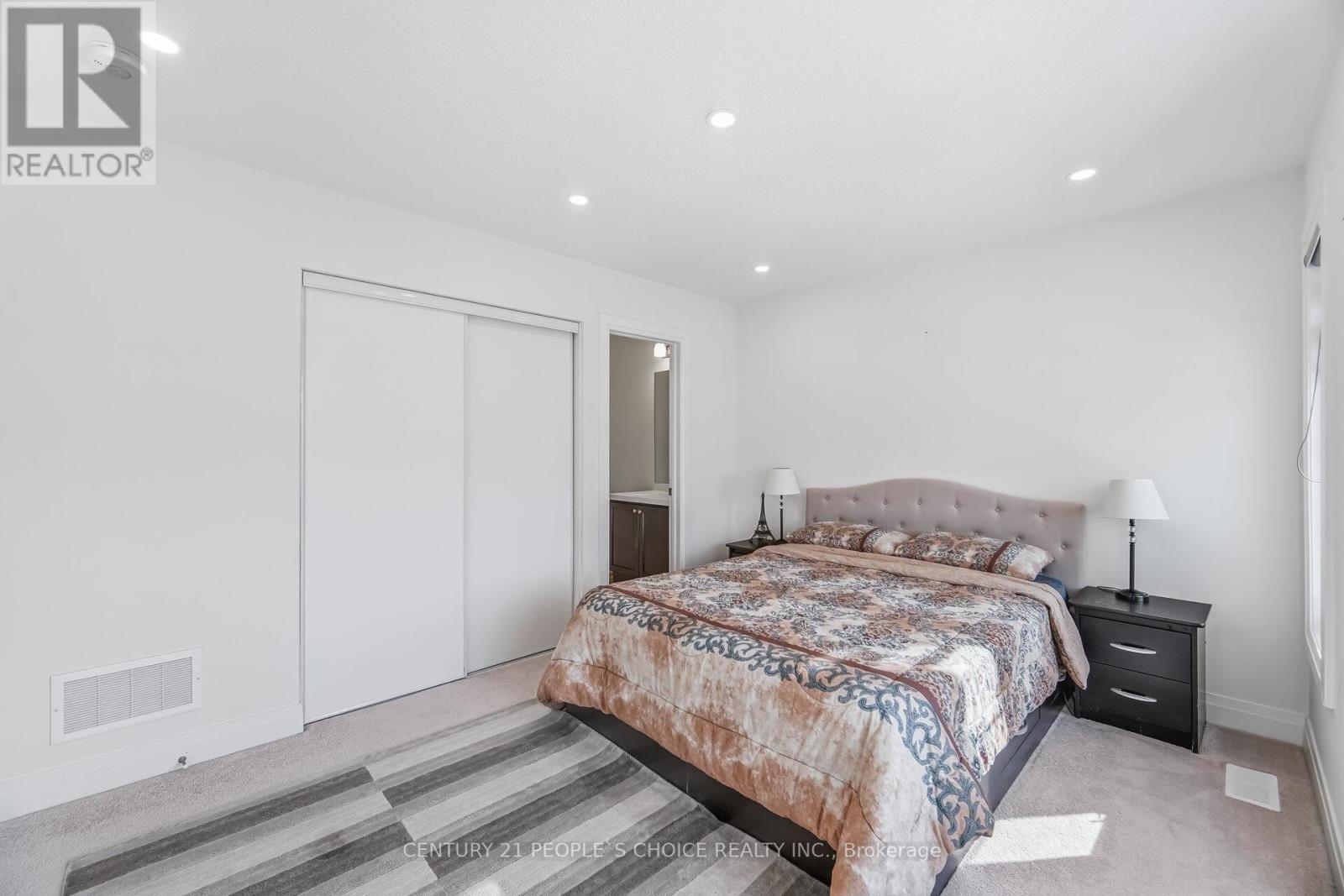 Upper - 744 Kennedy Circle W, Milton, Ontario  L9E 1R9 - Photo 39 - W12799874