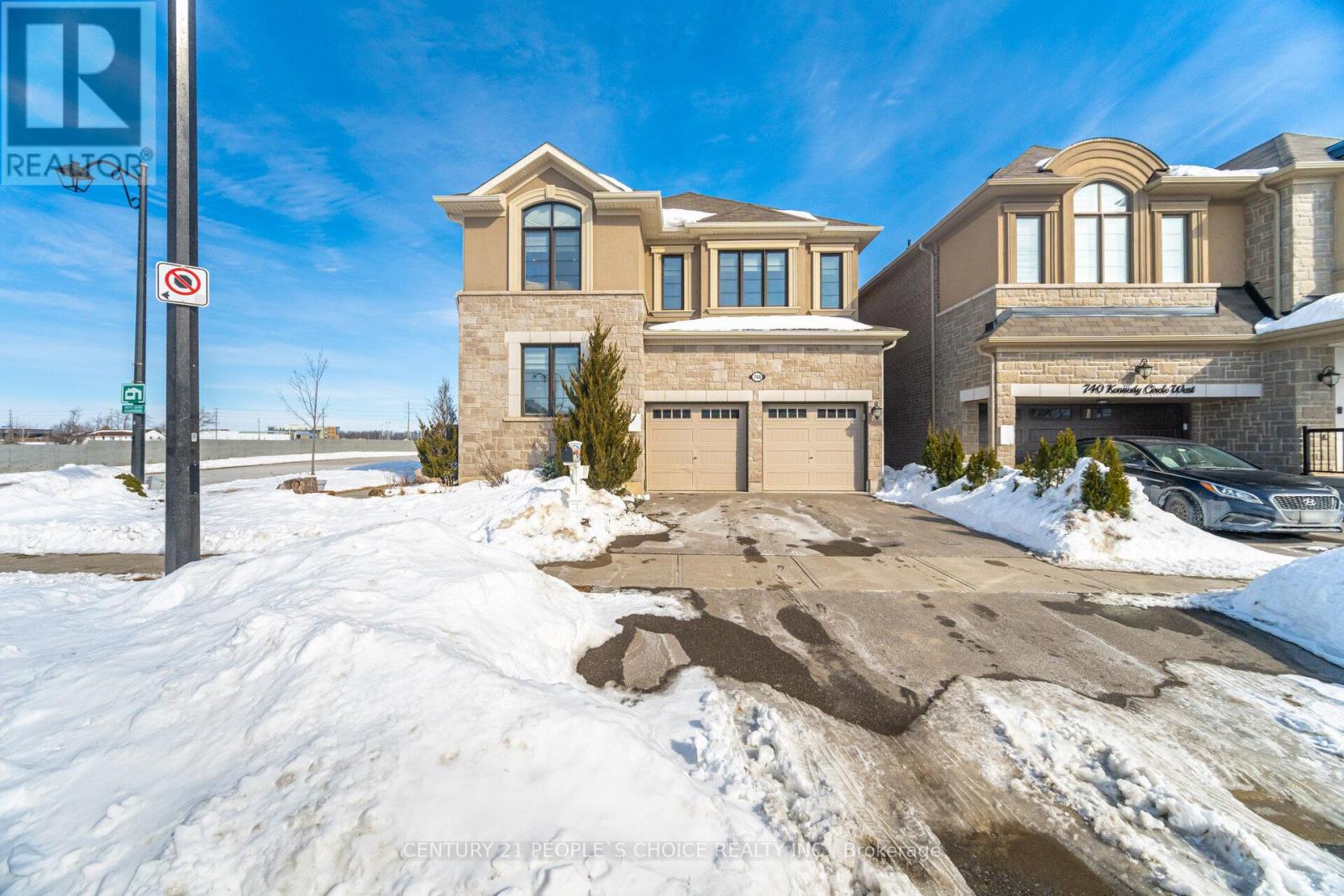 Upper - 744 Kennedy Circle W, Milton, Ontario  L9E 1R9 - Photo 4 - W12799874