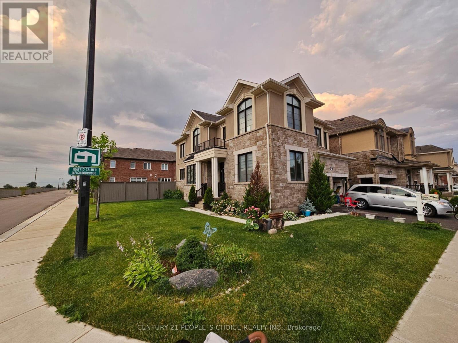 Upper - 744 Kennedy Circle W, Milton, Ontario  L9E 1R9 - Photo 47 - W12799874