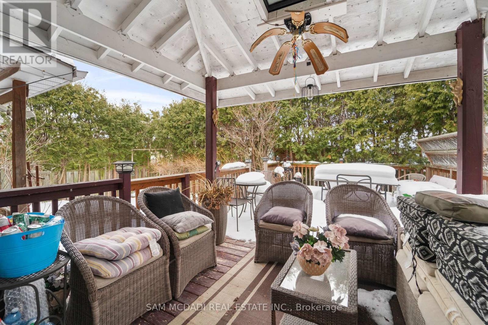 1004 Queensbridge Drive, Mississauga, Ontario  L5C 3R1 - Photo 46 - W12799876