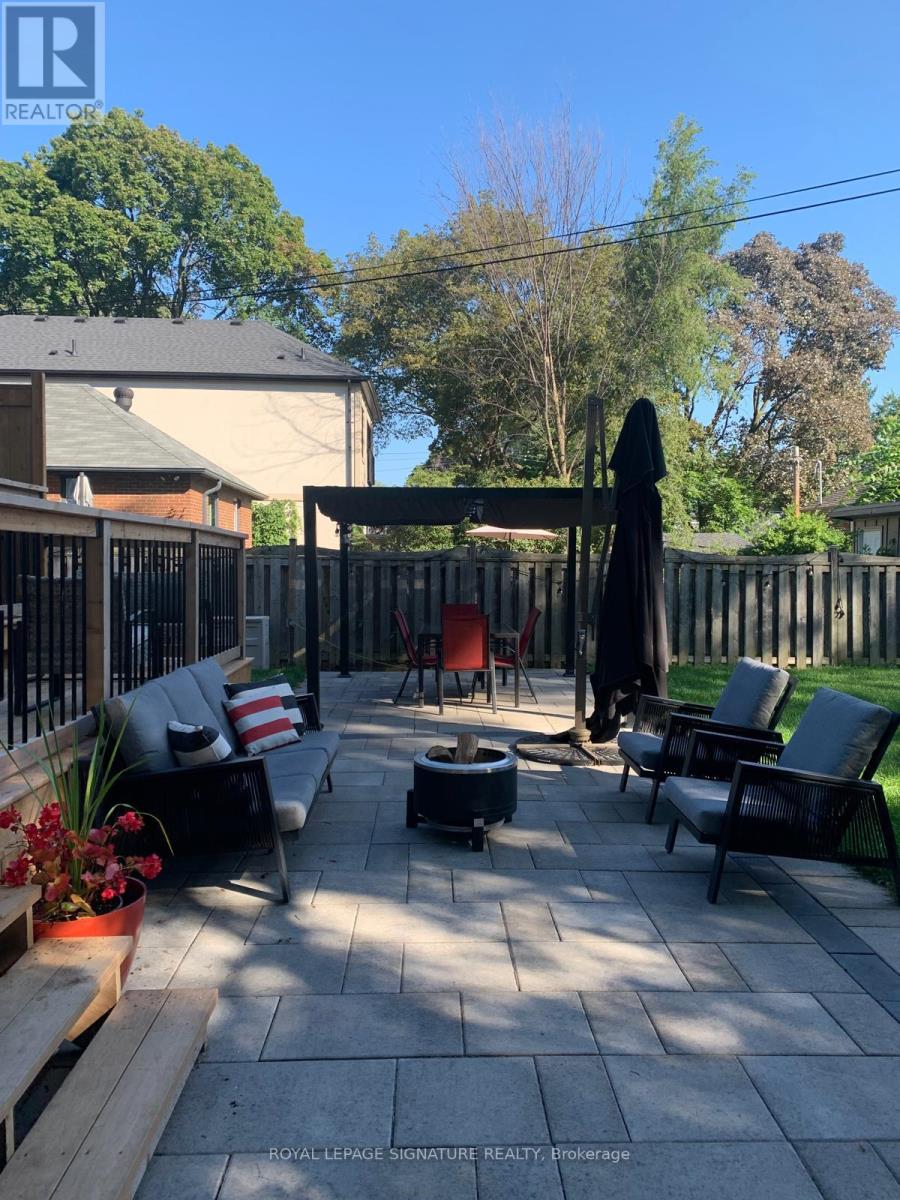 205 Prince Edward Drive S, Toronto, Ontario  M8Y 3X1 - Photo 31 - W12799882