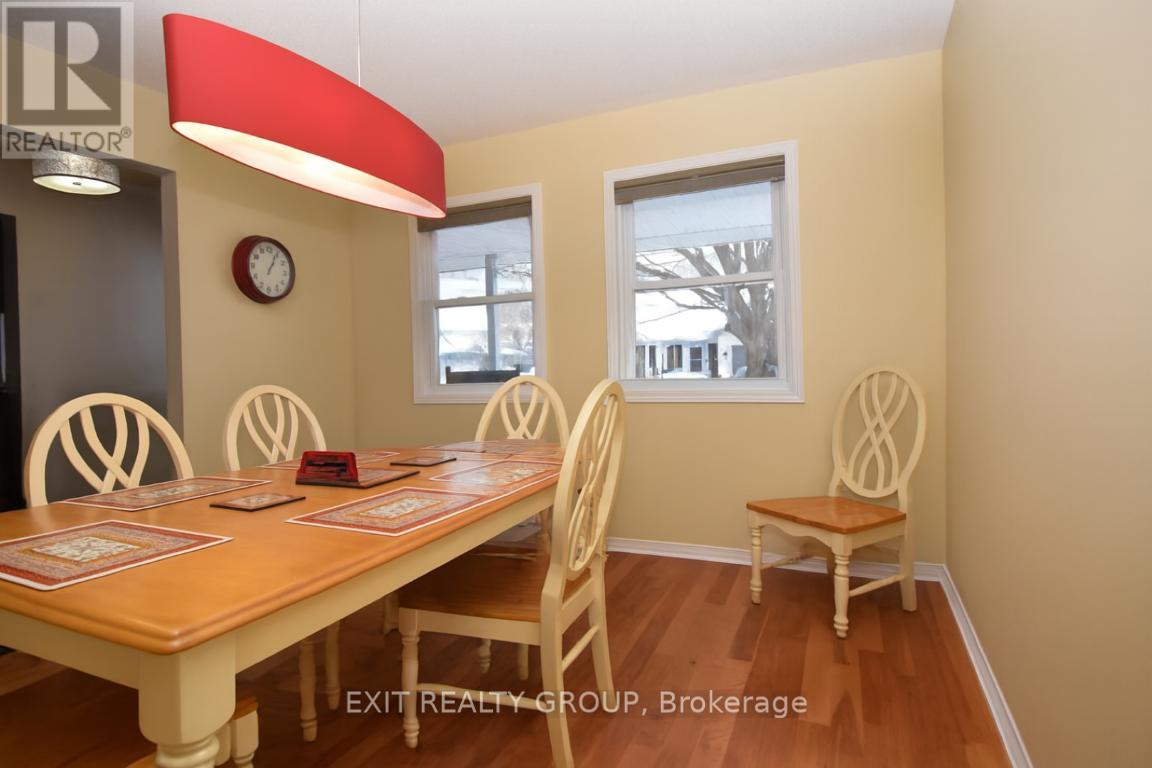 1 Quaker Court, Prince Edward County, Ontario  K0K 3L0 - Photo 8 - X12798694