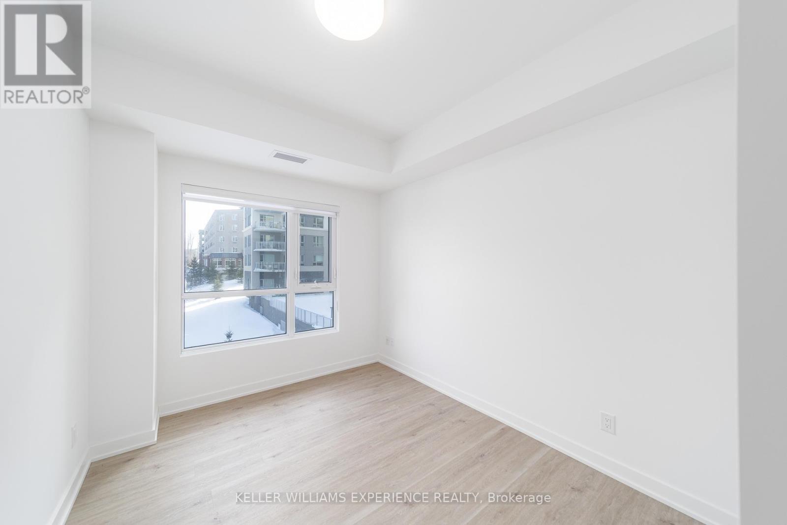 206 - 56 Lakeside Terrace, Barrie (Little Lake), Ontario  L4M 0L4 - Photo 20 - S12798390