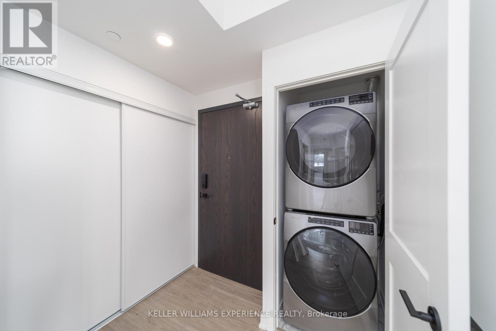 206 - 56 Lakeside Terrace, Barrie (Little Lake), Ontario  L4M 0L4 - Photo 22 - S12798390