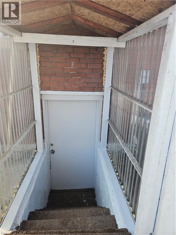 253 S Grosvenor Avenue S, Hamilton, Ontario  L8M 3L8 - Photo 46 - 40805964