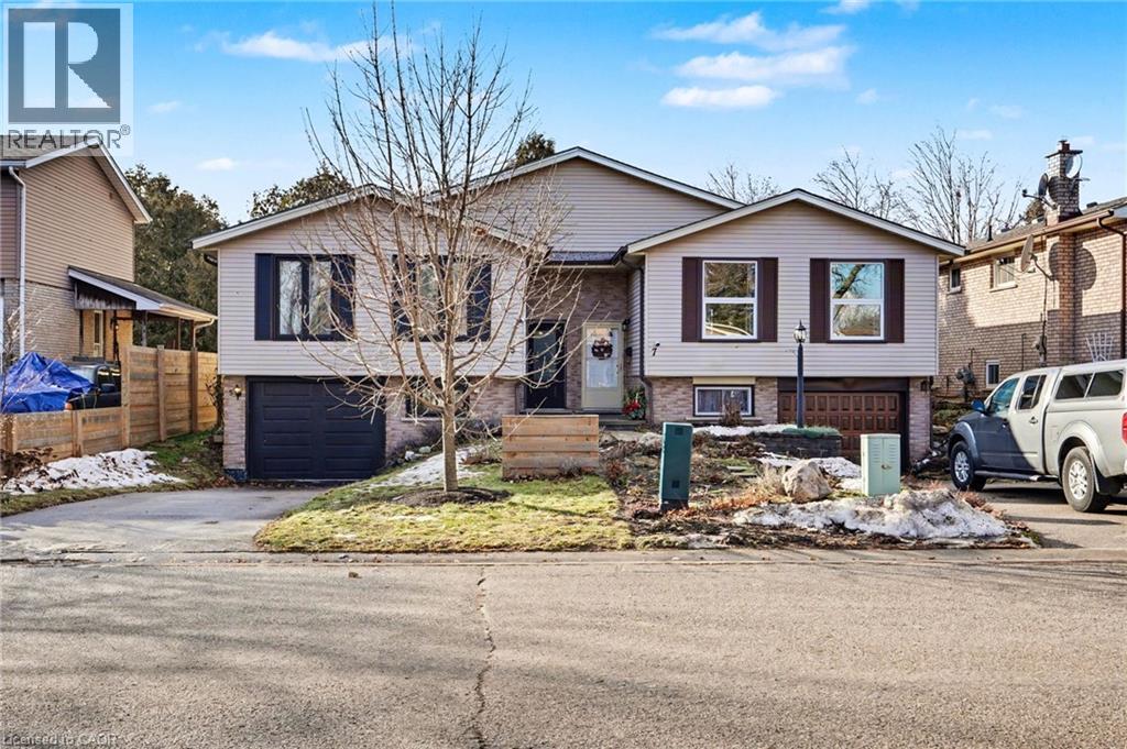 5 Equestrian Court, Brantford, Ontario  N3P 1H1 - Photo 3 - 40797564