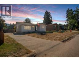 204 PINEWOOD Drive, Castlegar, British Columbia