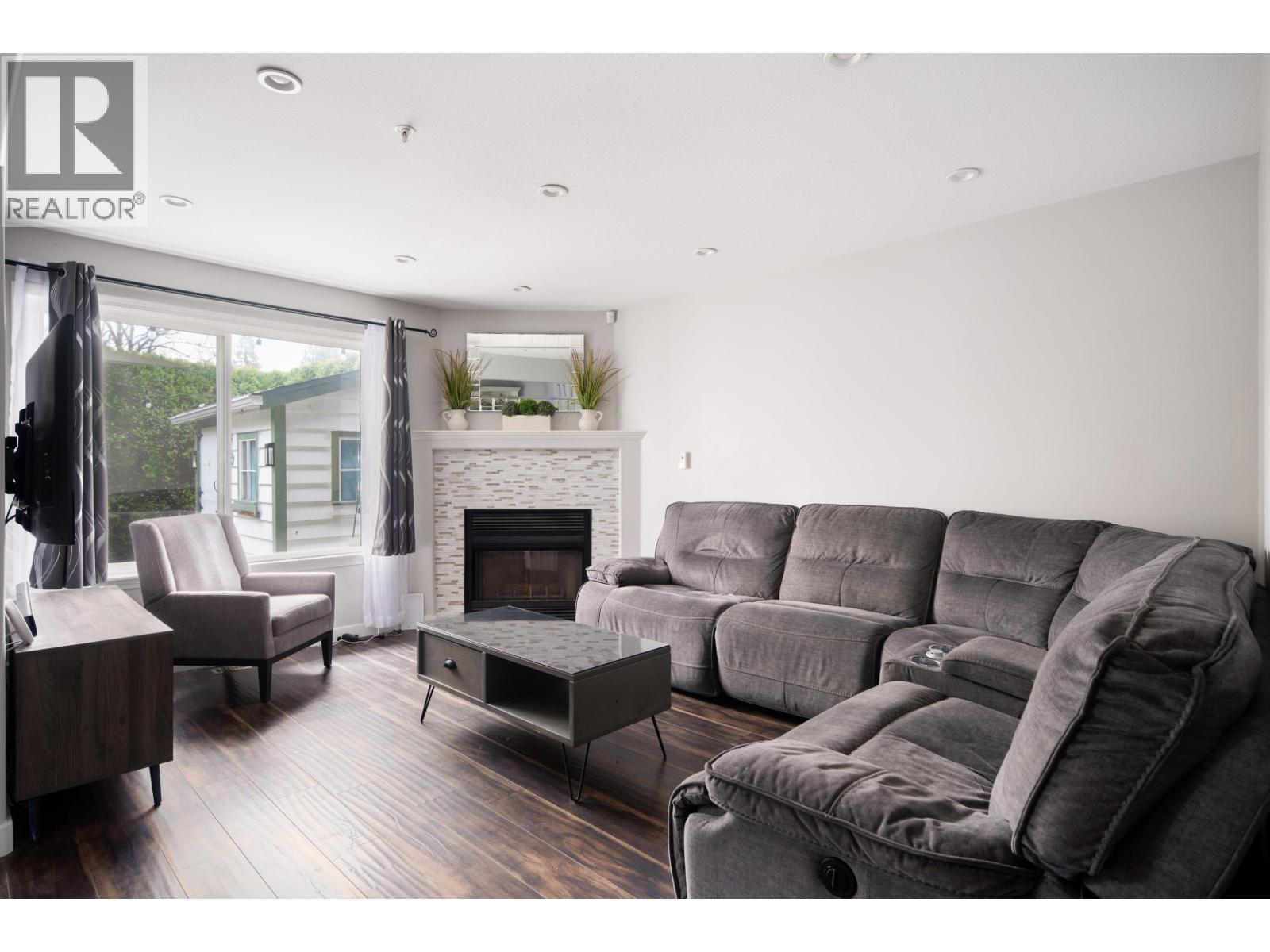 5 19270 122a Avenue, Pitt Meadows, British Columbia  V3Y 2P3 - Photo 4 - R3090476