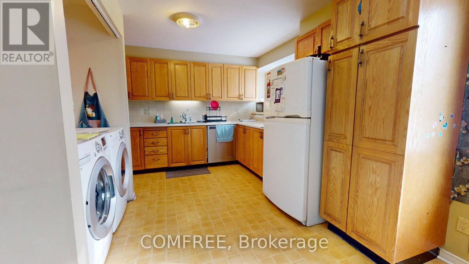 22 Arbordale Crescent, Ottawa, Ontario  K2G 5C6 - Photo 7 - X12799886