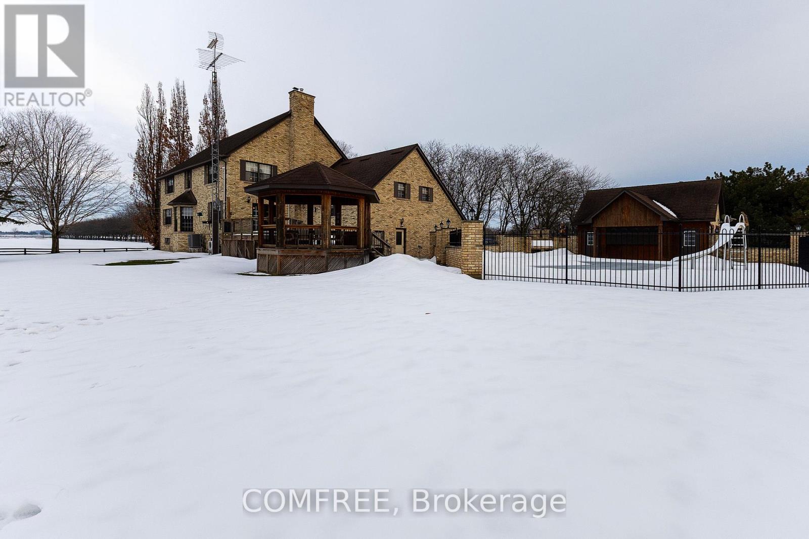 70353 Ausable Line, South Huron, Ontario  N0M 1S4 - Photo 35 - X12799904