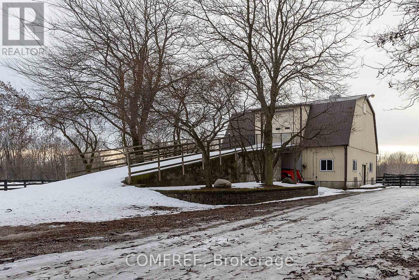 70353 Ausable Line, South Huron, Ontario  N0M 1S4 - Photo 39 - X12799904