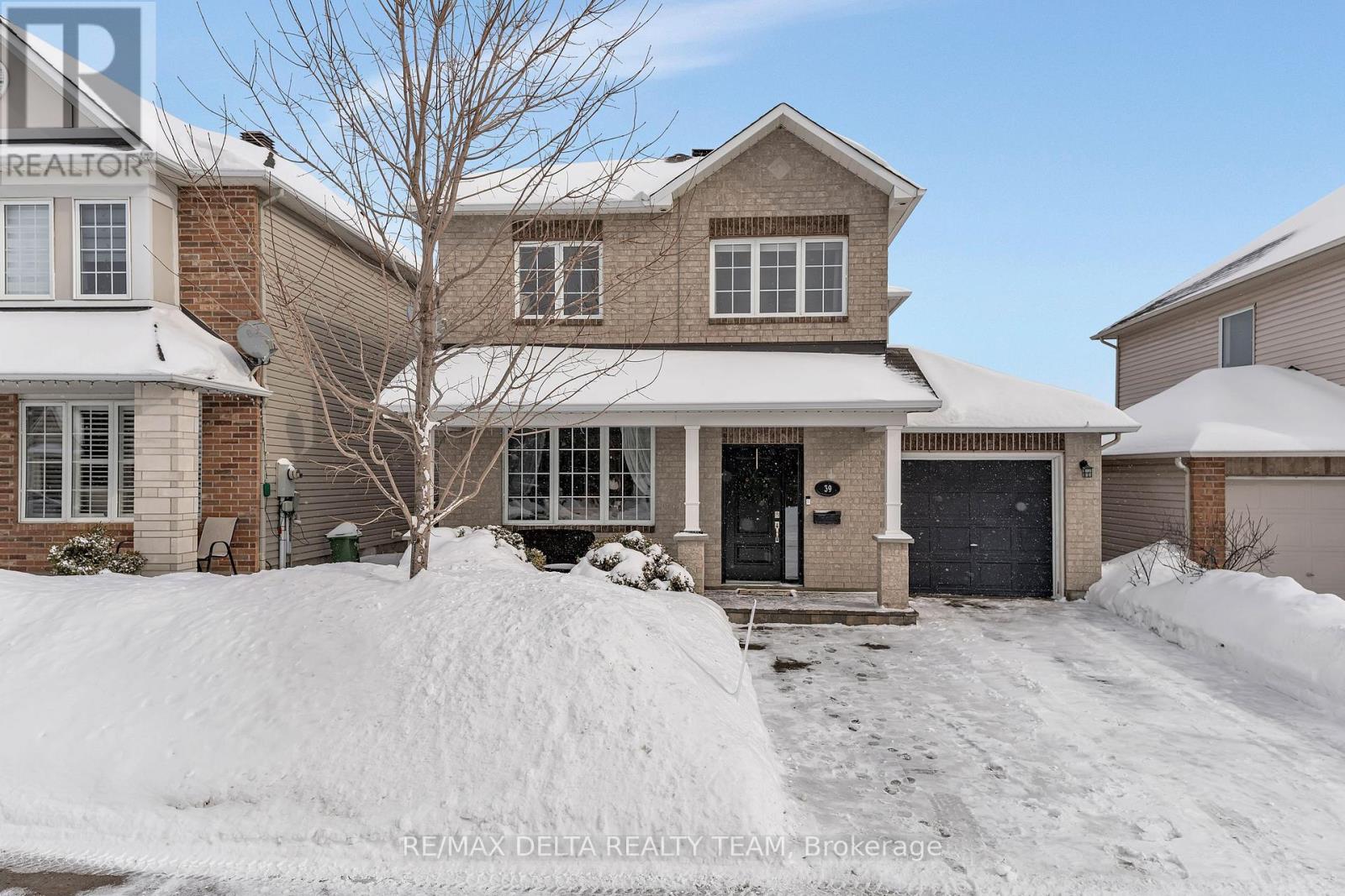 39 SUNVALE WAY, Ottawa, Ontario