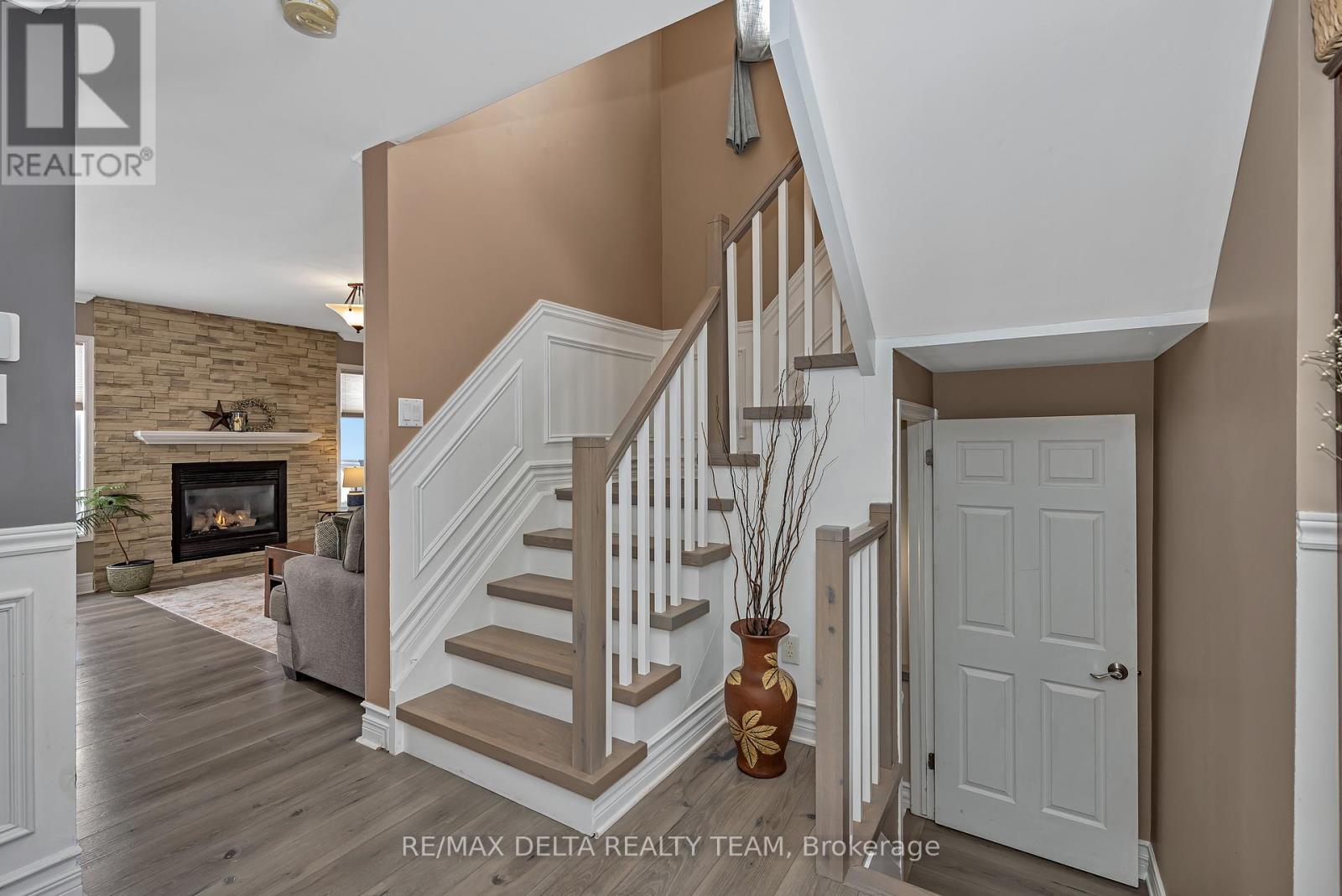 39 Sunvale Way, Ottawa, Ontario  K2G 6Y1 - Photo 16 - X12799934