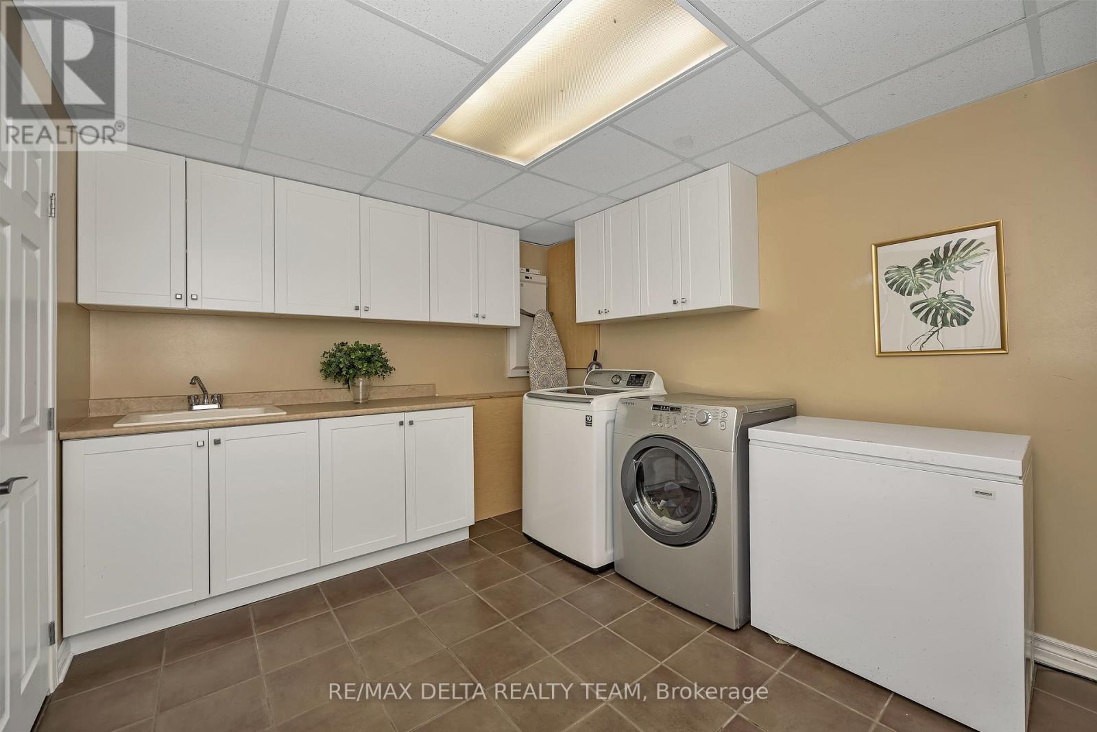 39 Sunvale Way, Ottawa, Ontario  K2G 6Y1 - Photo 33 - X12799934