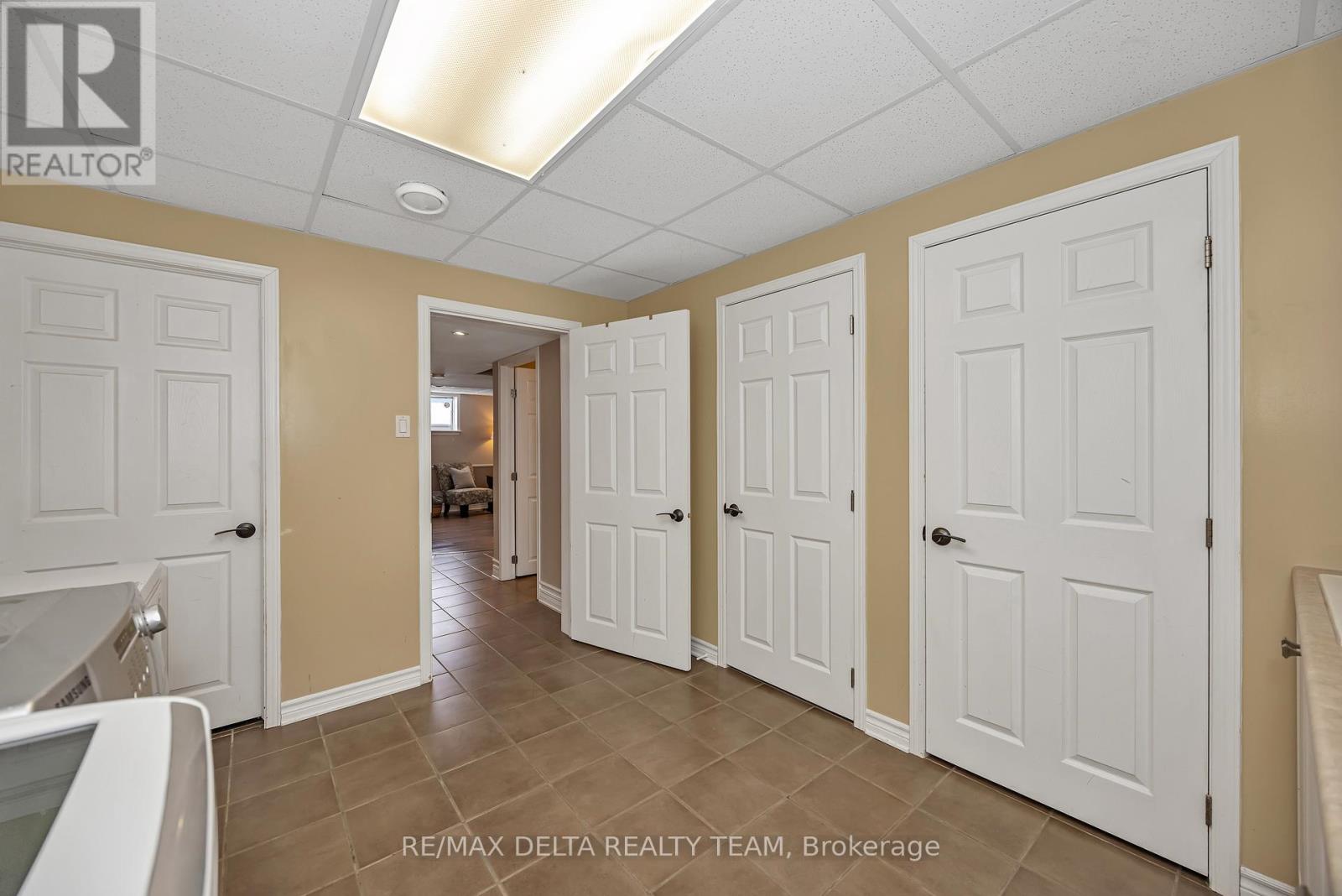 39 Sunvale Way, Ottawa, Ontario  K2G 6Y1 - Photo 34 - X12799934