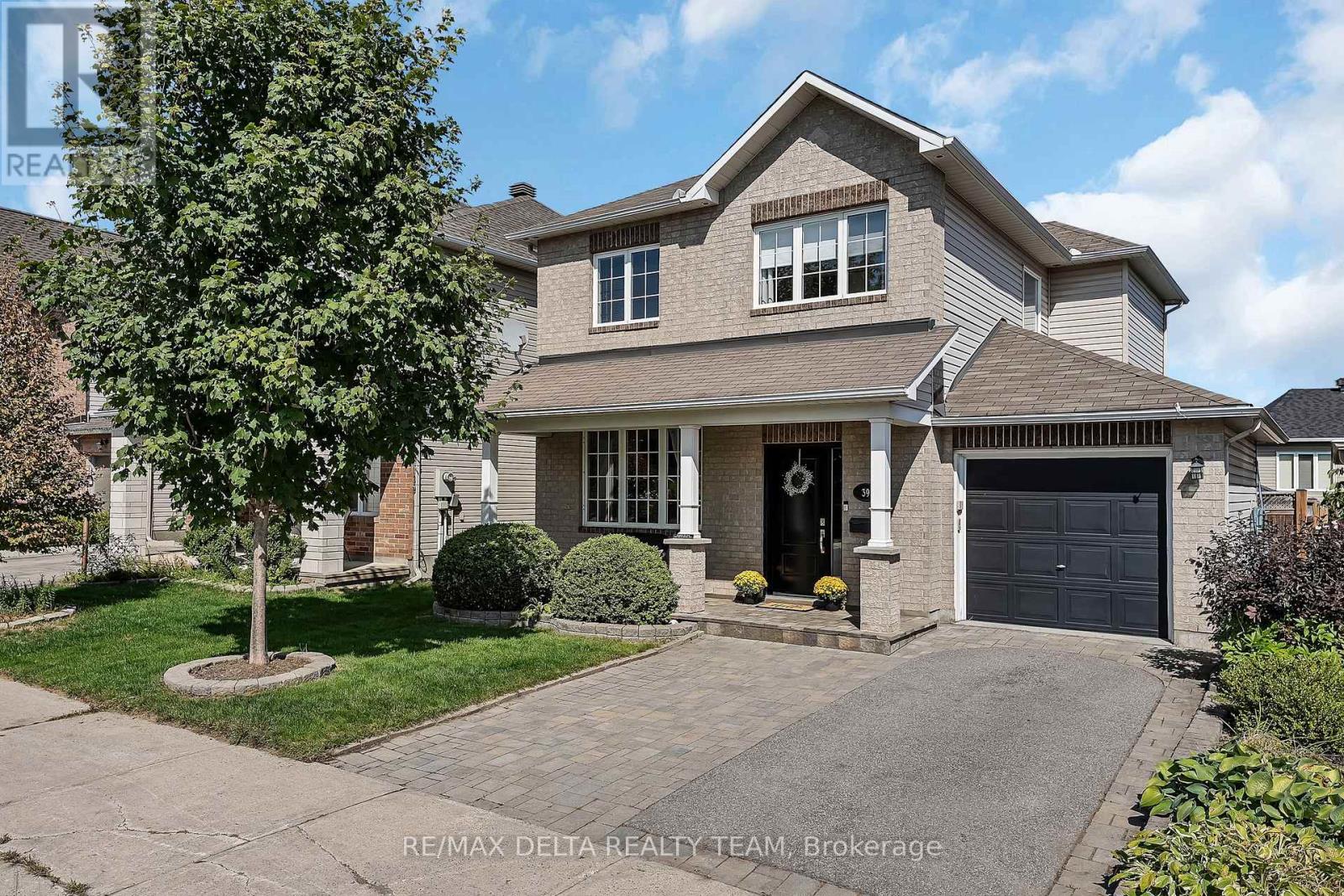 39 Sunvale Way, Ottawa, Ontario  K2G 6Y1 - Photo 35 - X12799934