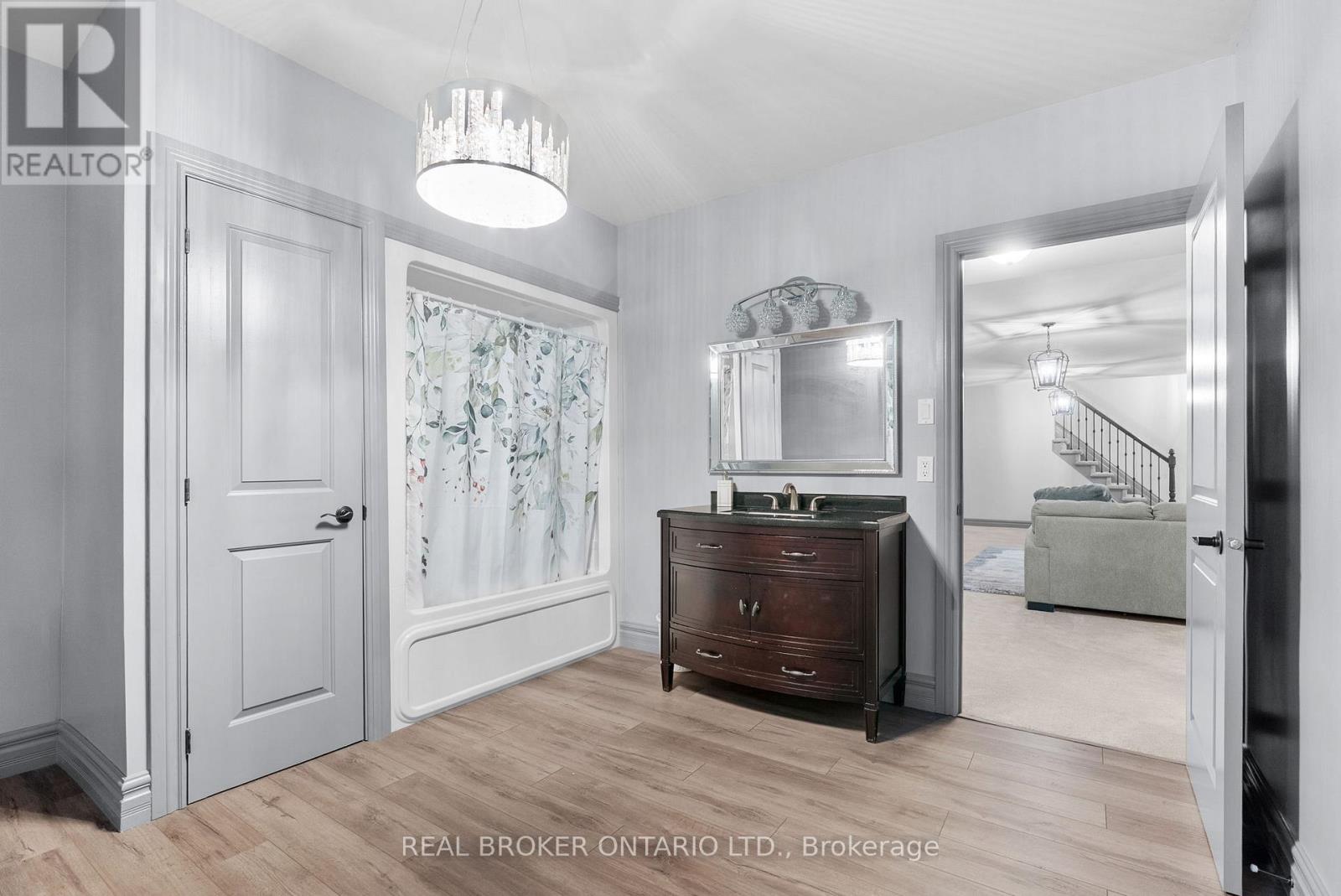 525 Tullamore Street, Ottawa, Ontario  K1X 0A2 - Photo 39 - X12799976