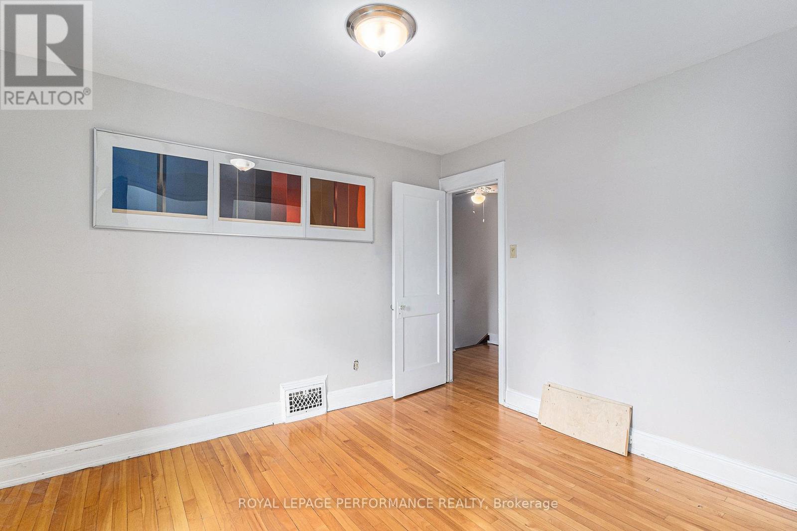 107 Russell Avenue, Ottawa, Ontario  K1N 7X2 - Photo 13 - X12800000