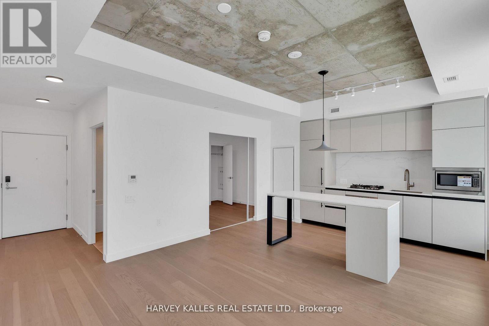 610 - 1720 Bayview Avenue, Toronto, Ontario  M4G 3C4 - Photo 4 - C12799964