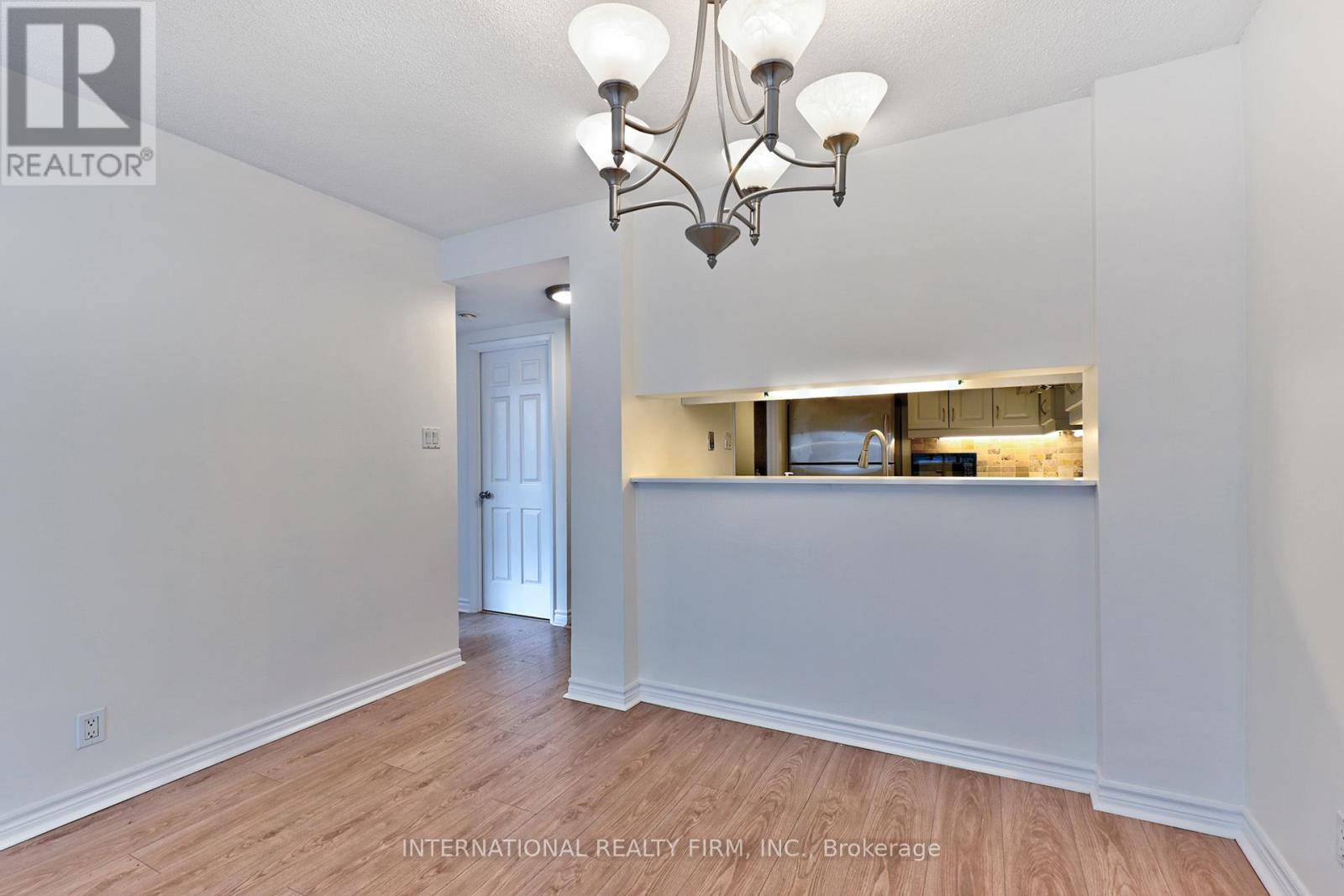 716 - 711 Bay St Street, Toronto, Ontario  M5G 2J8 - Photo 10 - C12800004