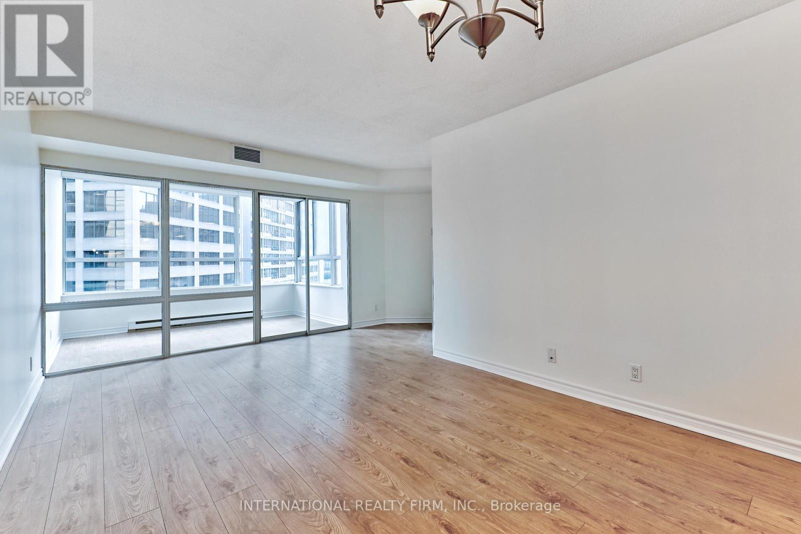 716 - 711 Bay St Street, Toronto, Ontario  M5G 2J8 - Photo 13 - C12800004