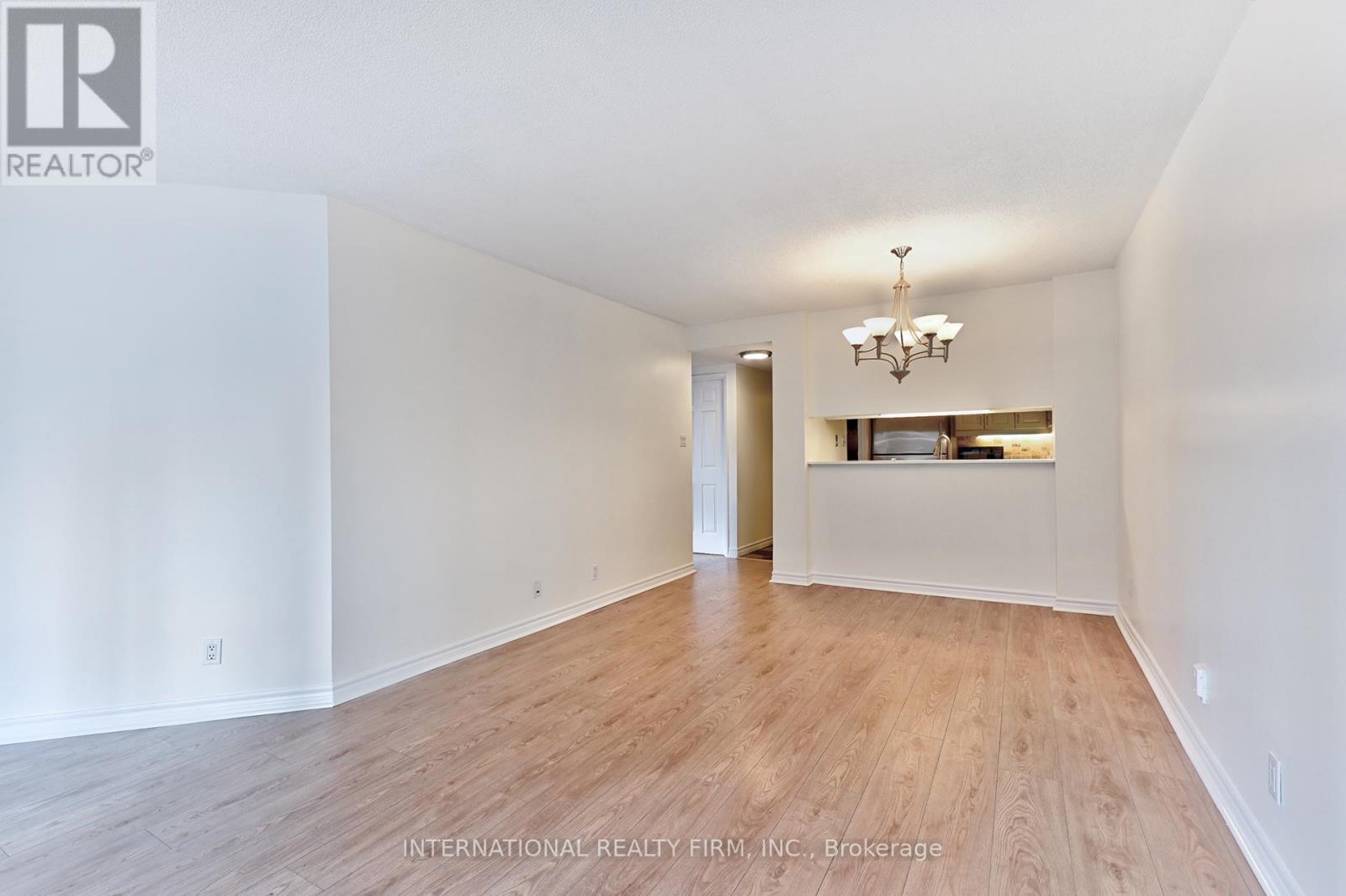 716 - 711 Bay St Street, Toronto, Ontario  M5G 2J8 - Photo 17 - C12800004