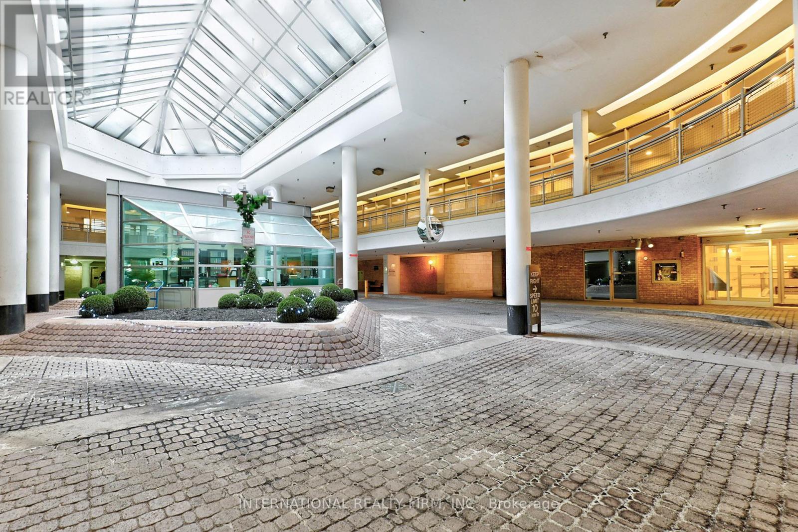 716 - 711 Bay St Street, Toronto, Ontario  M5G 2J8 - Photo 38 - C12800004