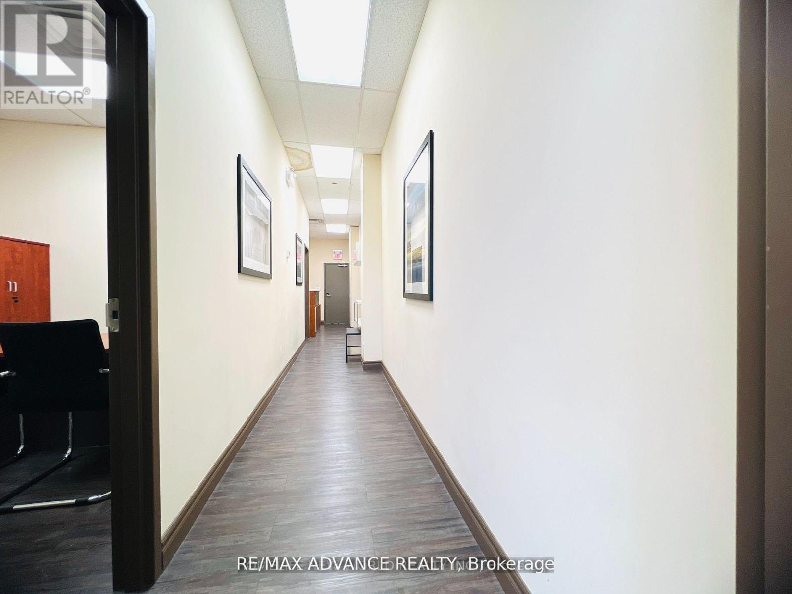 209 - 69 Lebovic Avenue, Toronto, Ontario  M1L 0H2 - Photo 5 - E12799908