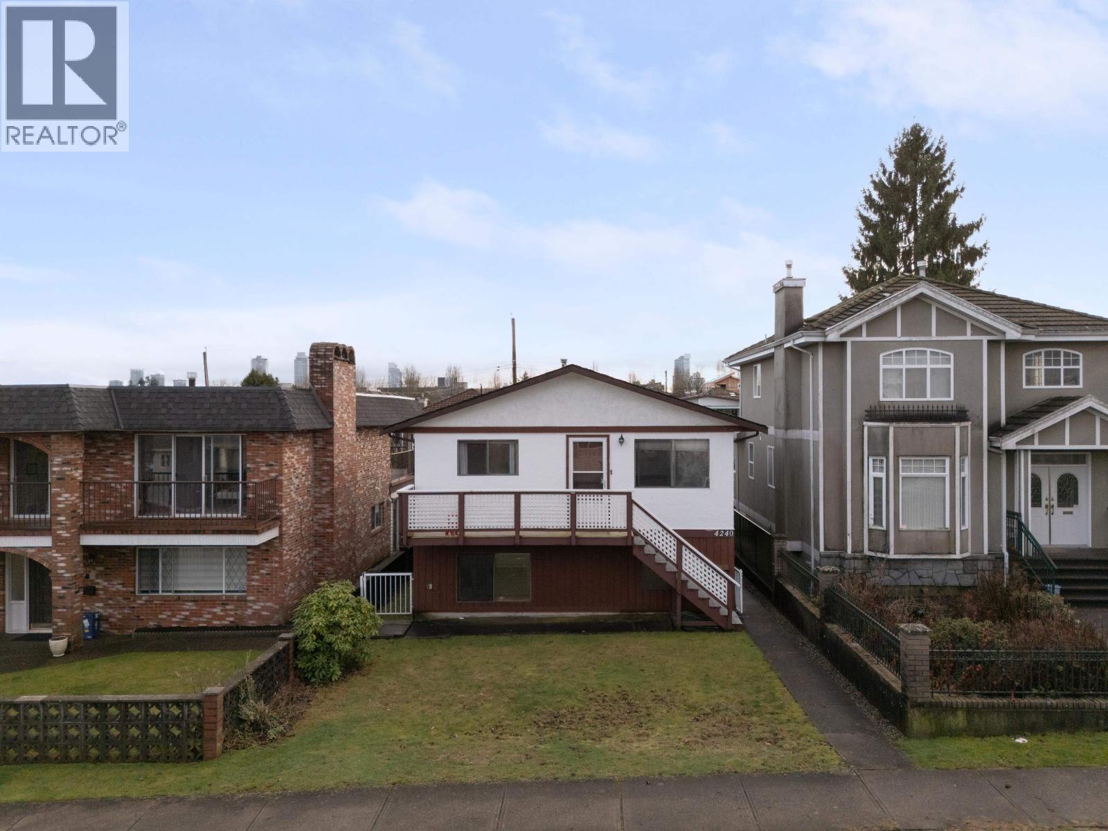 4240 Dundas Street, Burnaby, British Columbia  V5C 1B1 - Photo 35 - R3091298