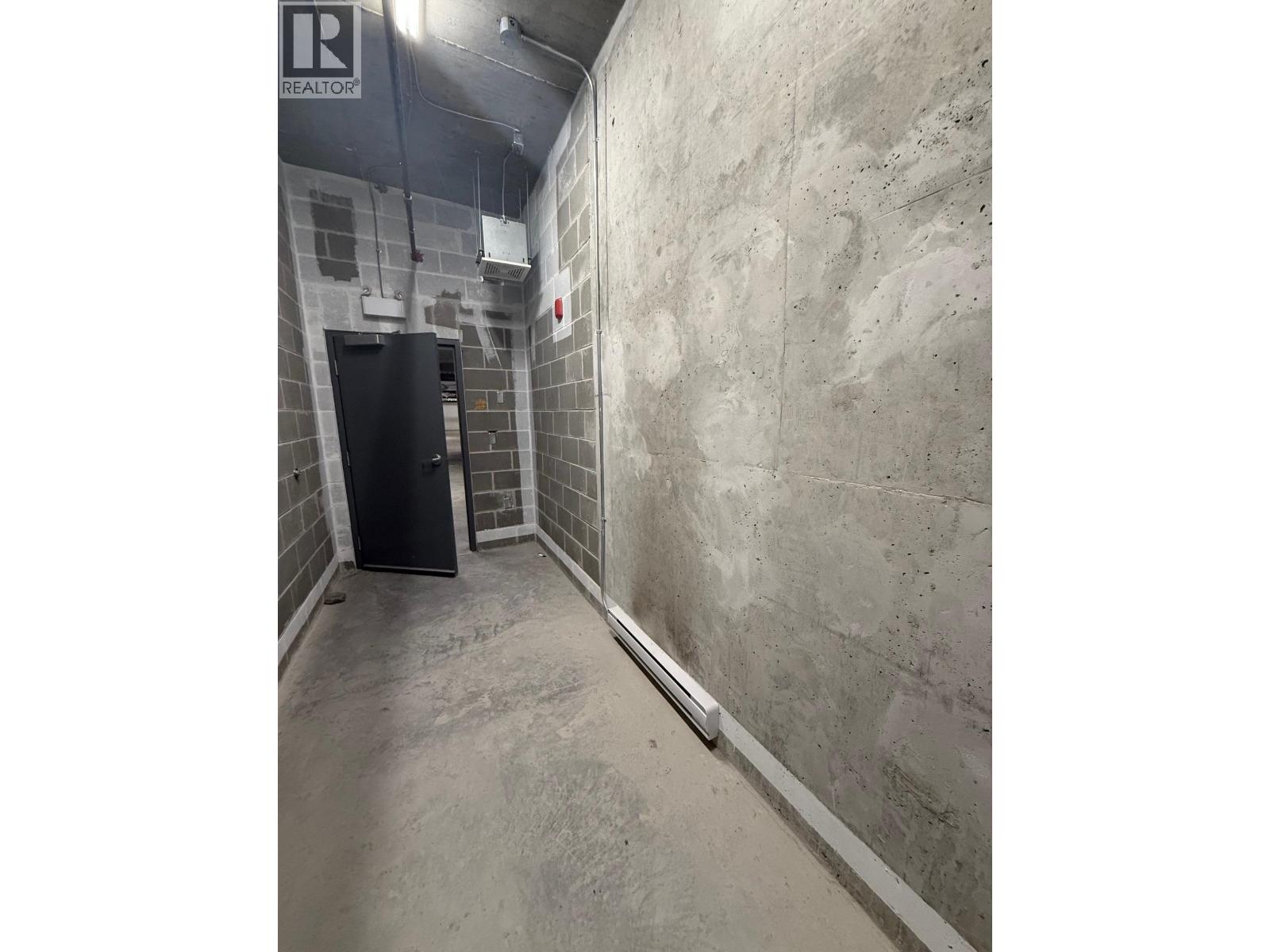 305 3594 Malsum Drive, North Vancouver, British Columbia  V7G 0B4 - Photo 10 - R3089808